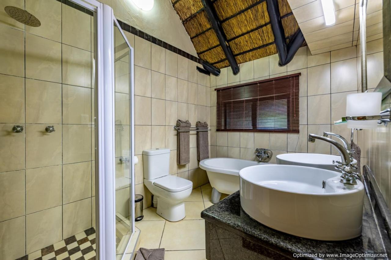 Zulu Nyala Game Lodge Hluhluwe Exterior photo