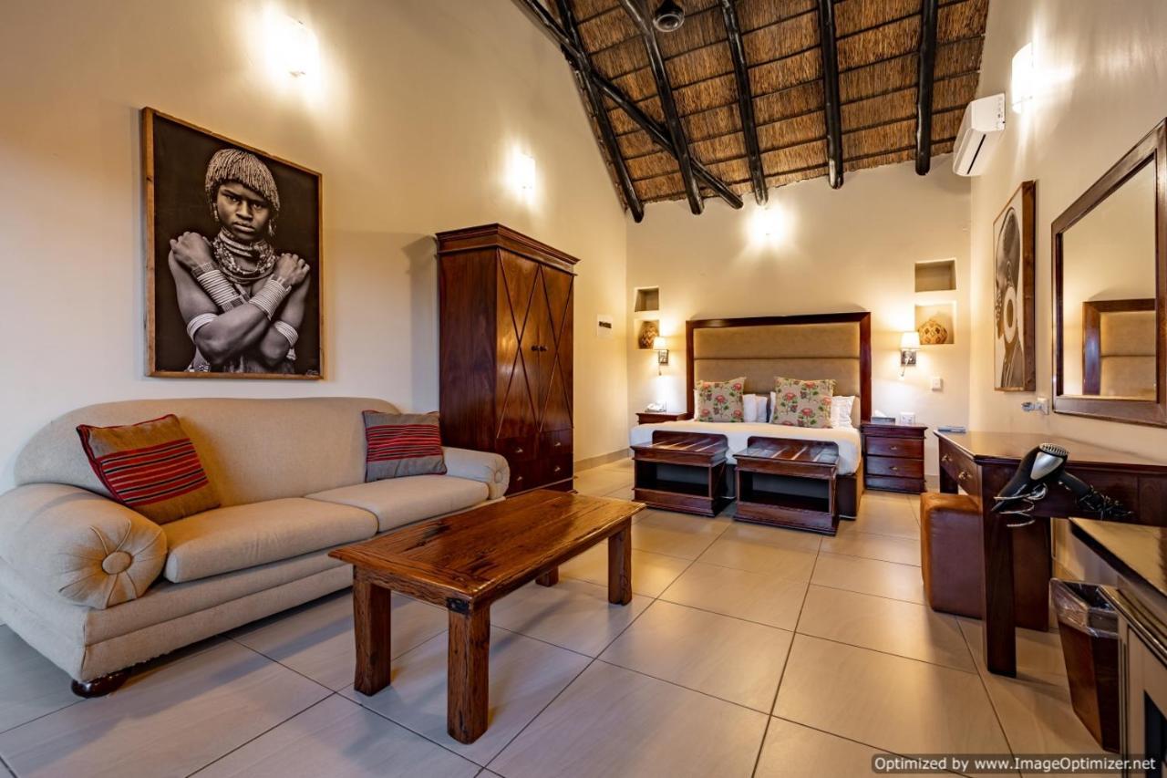 Zulu Nyala Game Lodge Hluhluwe Exterior photo